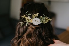 Half-Up Half-Down Short Hair